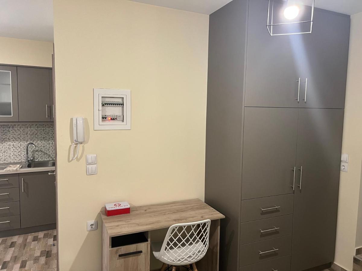 Elegant Studio Mytilini Apartment ภายนอก รูปภาพ